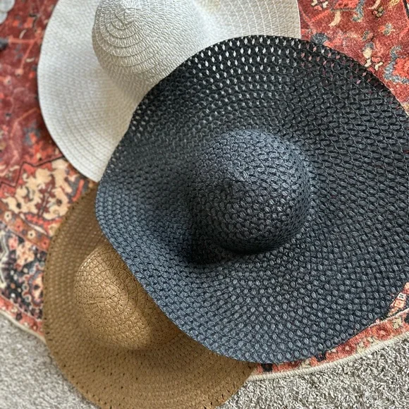 Straw Wide-Brim Floppy Hats - Picture 1 of 10